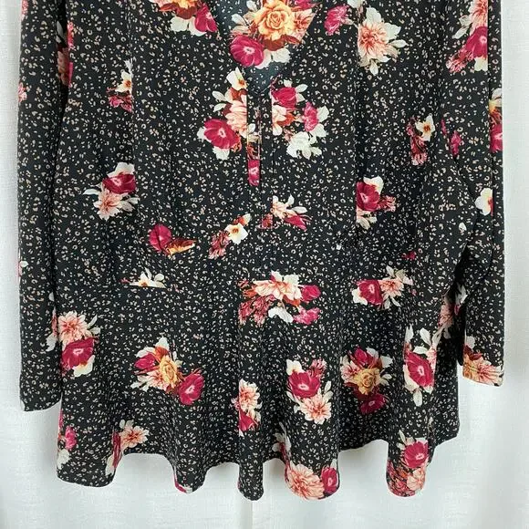 Torrid Black Floral Babydoll Top Sz.3 - Picture 6 of 14